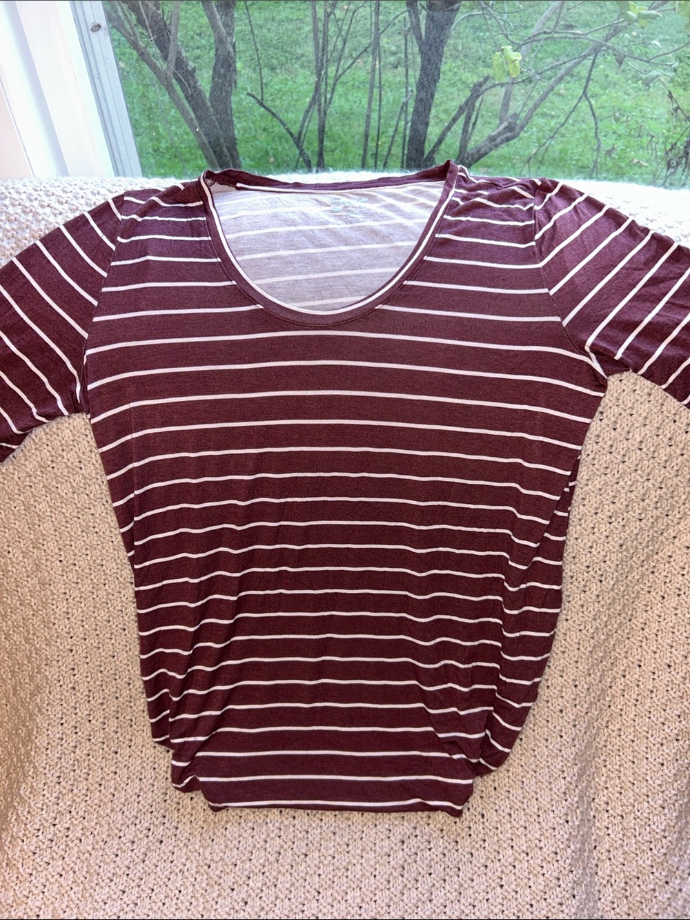Women’s Short-Sleeve Scoop Neck Striped Top in Burgundy